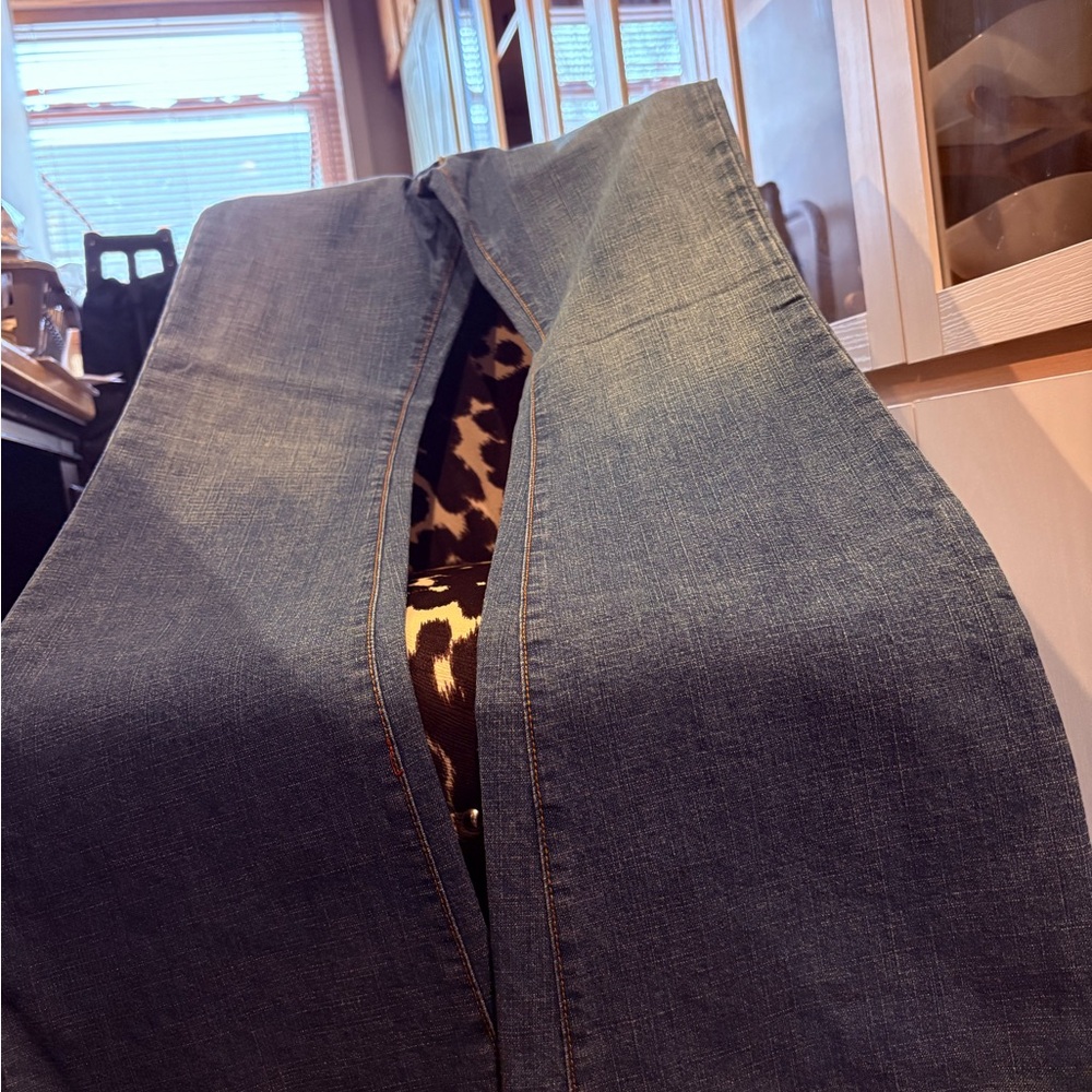 Y2K Von Dutch RARE designer Denim with Bold Yellow branding NWOT🔥🔥🔥🔥🔥🔥 - Picture 2 of 6